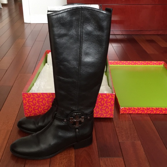 Tory Burch - Picture 2 of 5